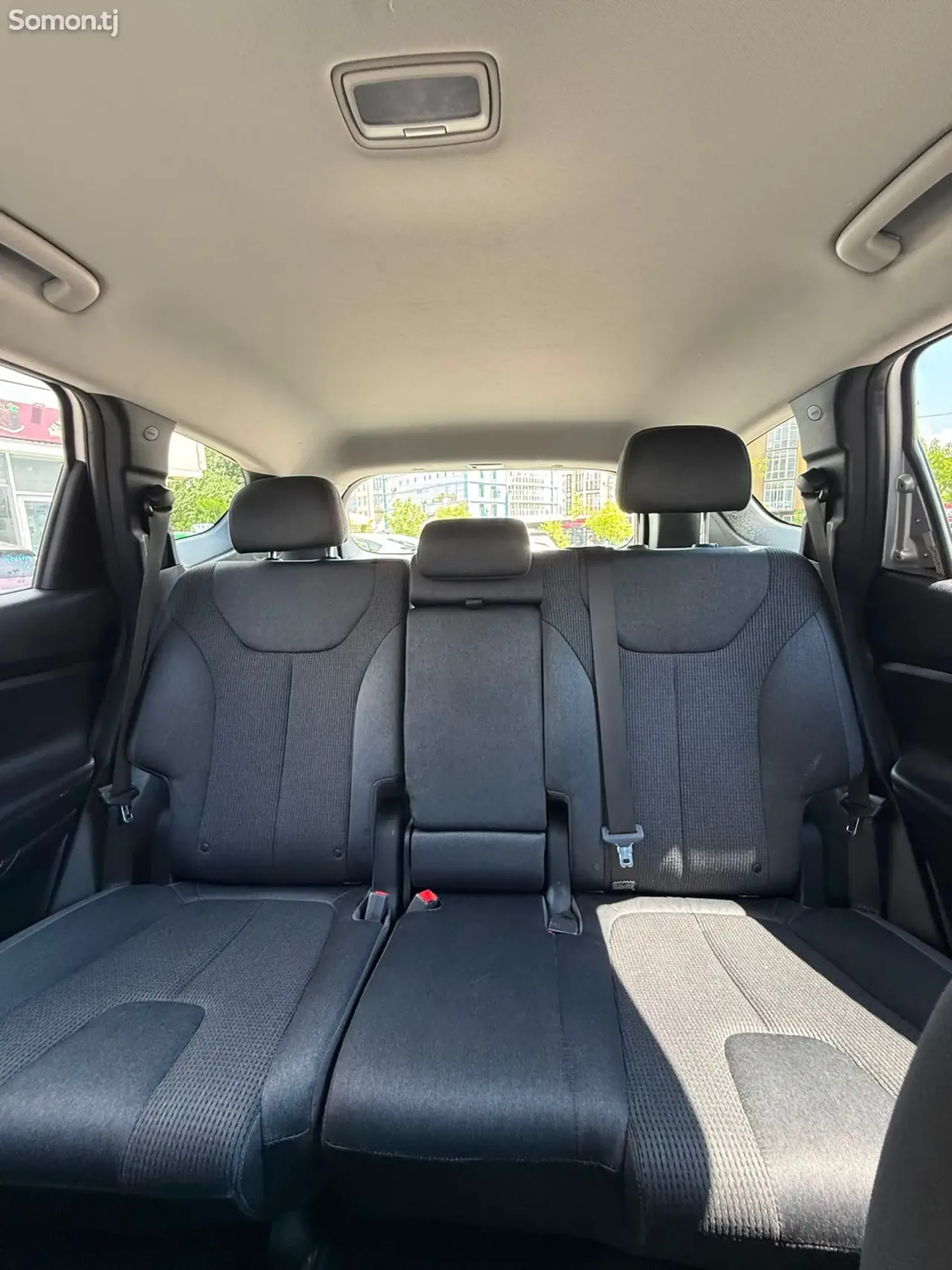 Hyundai Santa Fe 2019 · 2.4 AT