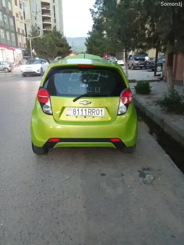 Chevrolet Spark 2013 · 1.2 AT