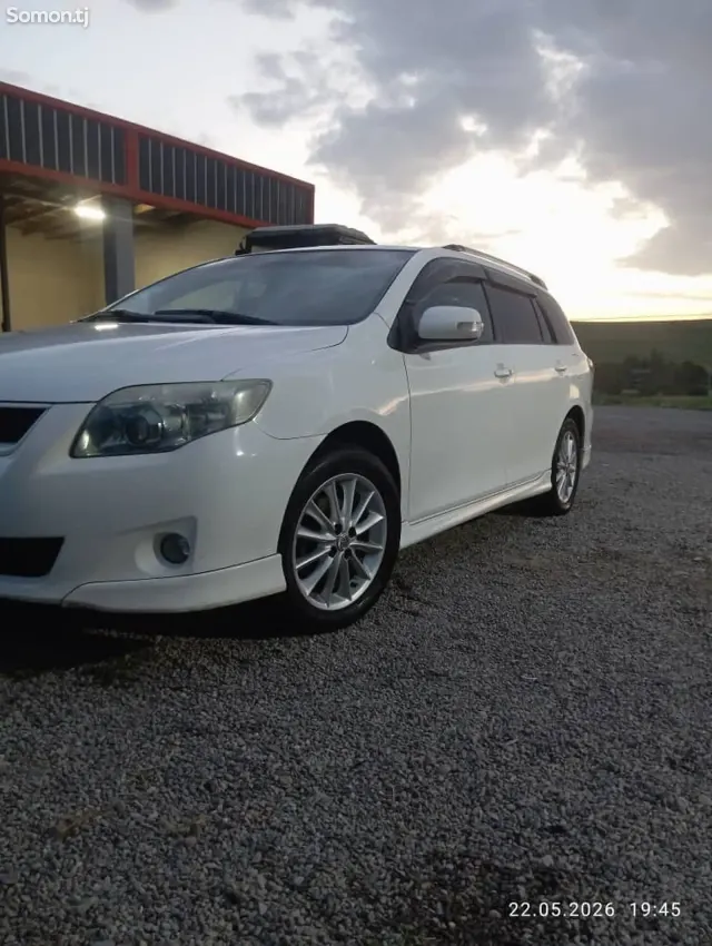 Toyota Fielder 2010 · 1.8 AT