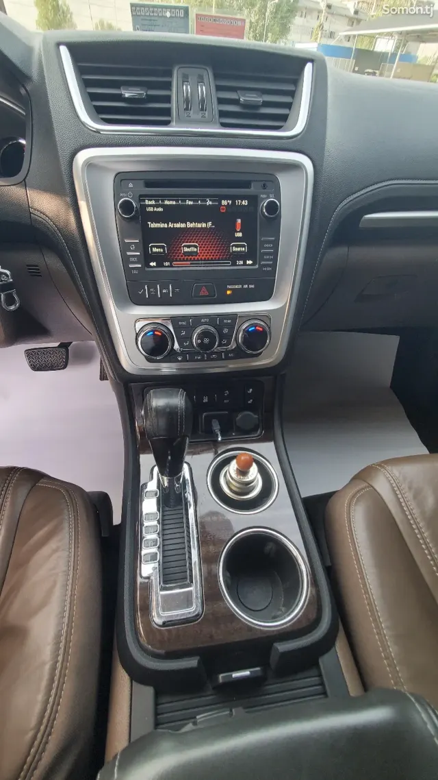 GMC Acadia 2015 · 3.6 AT
