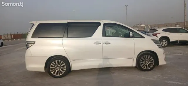 Toyota Vellfire 2014 · 2.4 AT