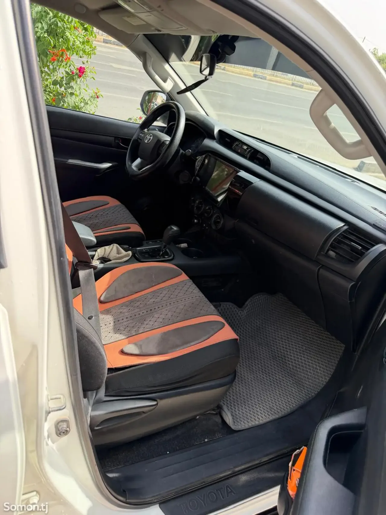 Toyota Hilux 2016 · 2.7 AT