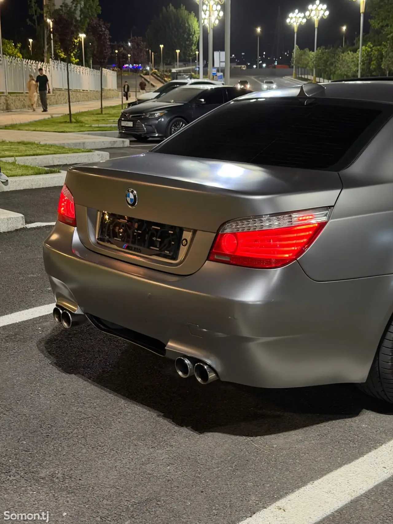 BMW 5 series 2010 · 3.0 AT