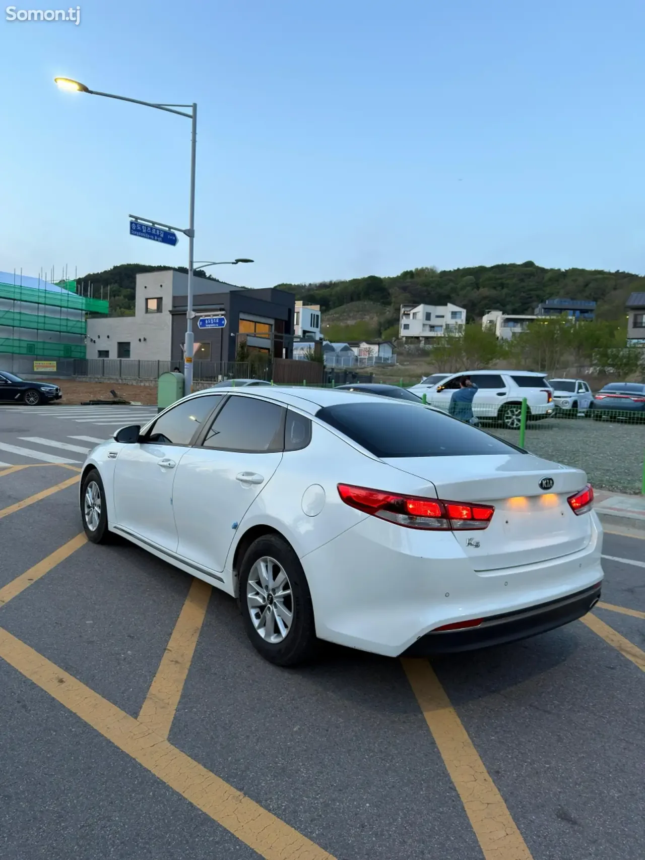 Kia K5 2016 · 2.0 AT