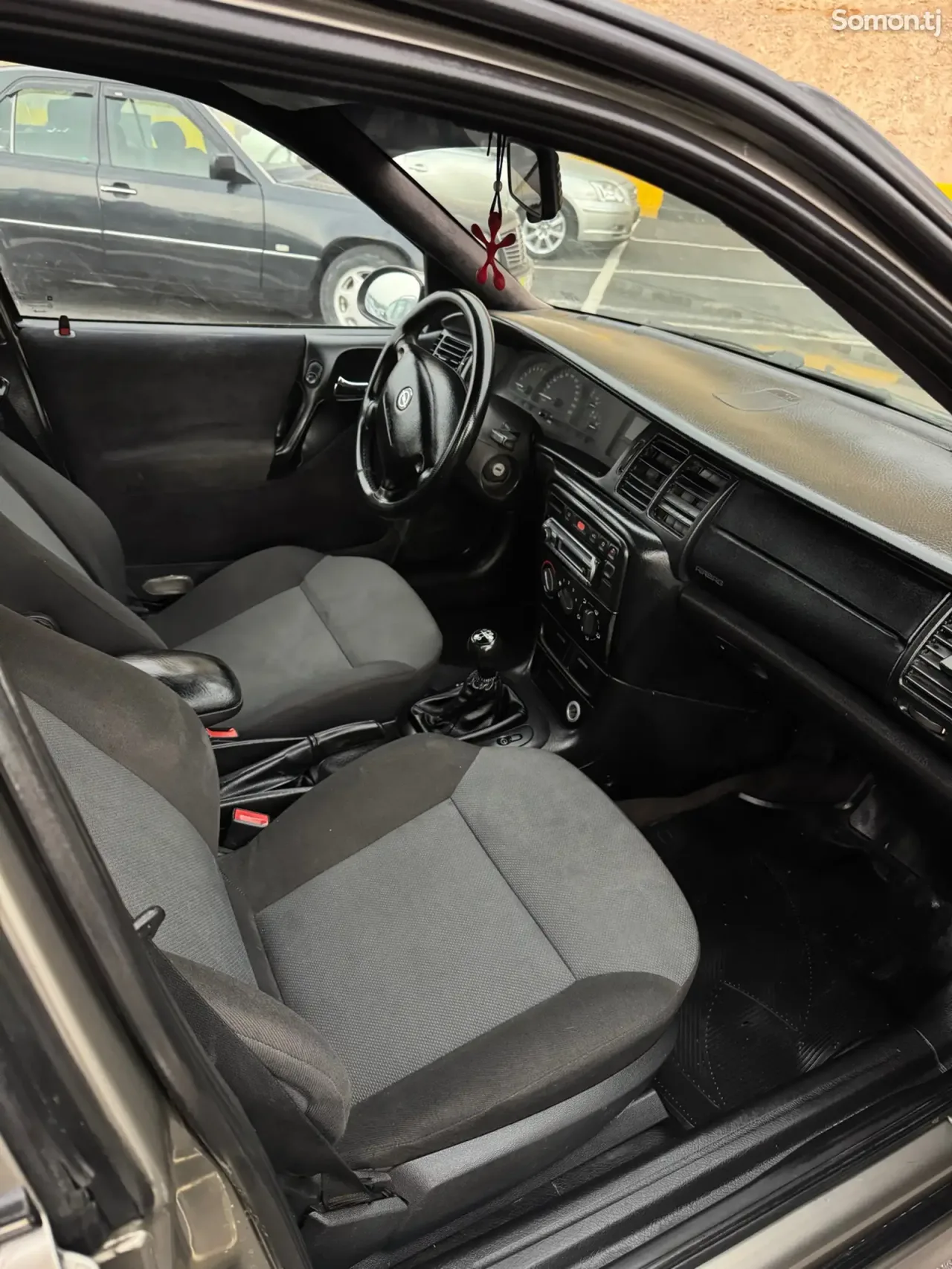 Opel Vectra B 1997 · 1.6 MT