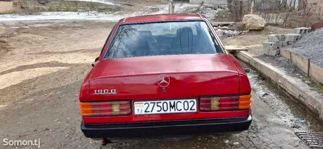 Mercedes-Benz W201 1986 · 1.9 MT