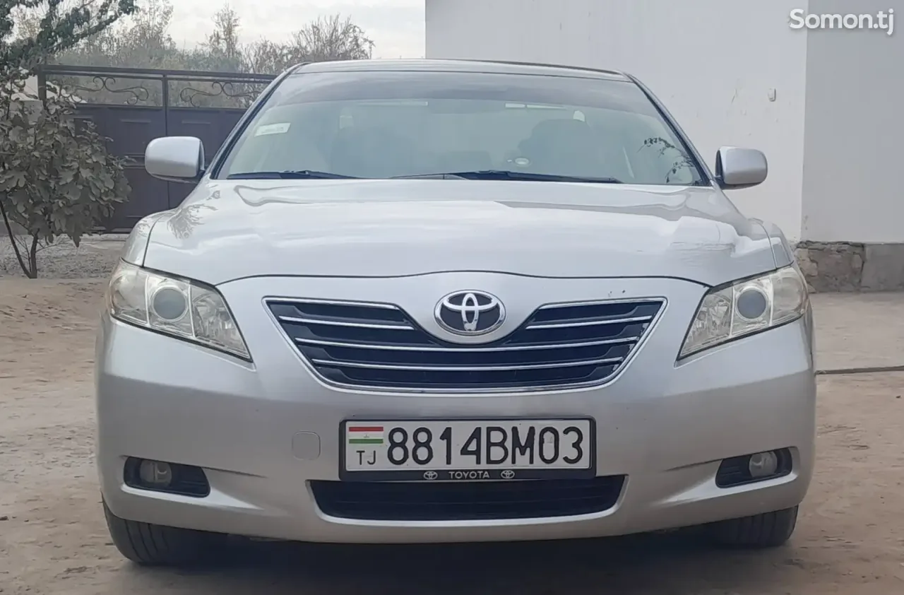Toyota Camry 2008 · 2.4 AT