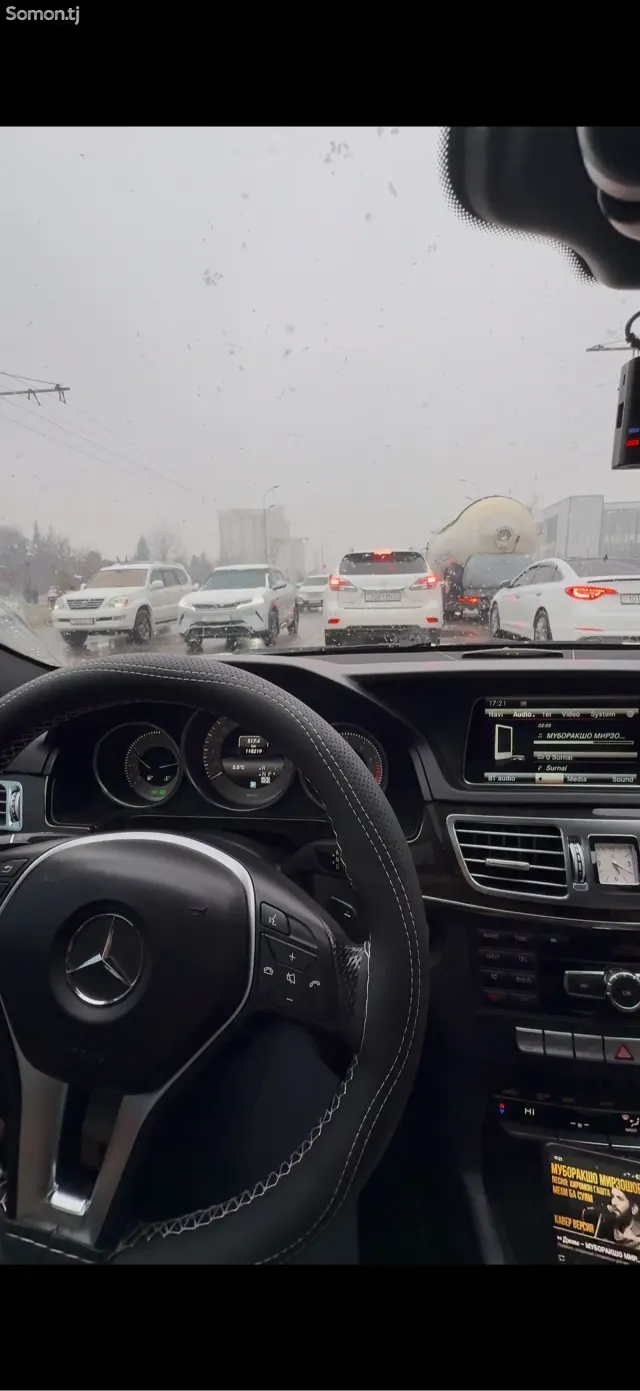 Mercedes-Benz E class 2015 · 3.0 AT