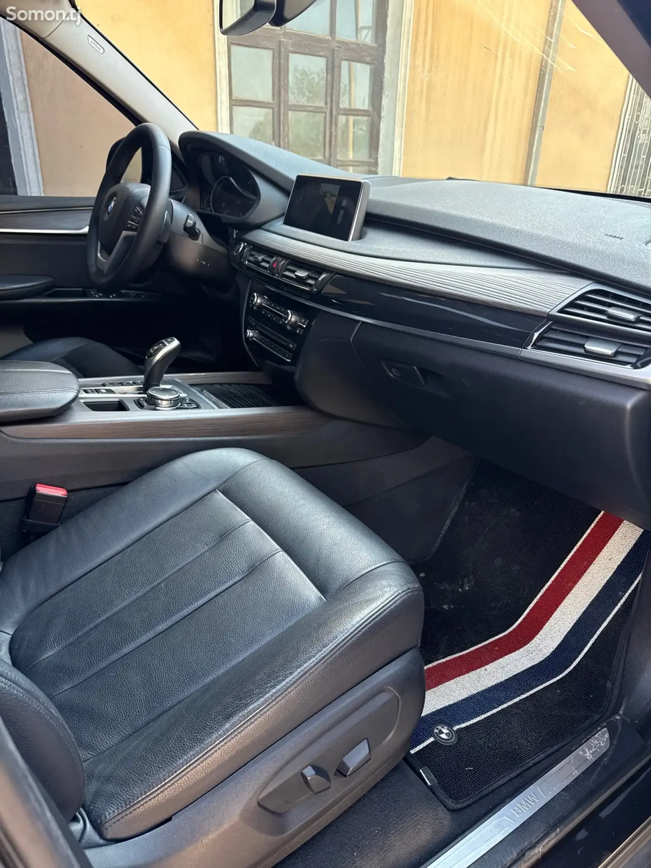 BMW X5 2016 · 3.0 AT