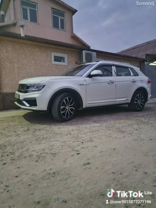 Zotye Domy X7 2017 · 1.8 AT