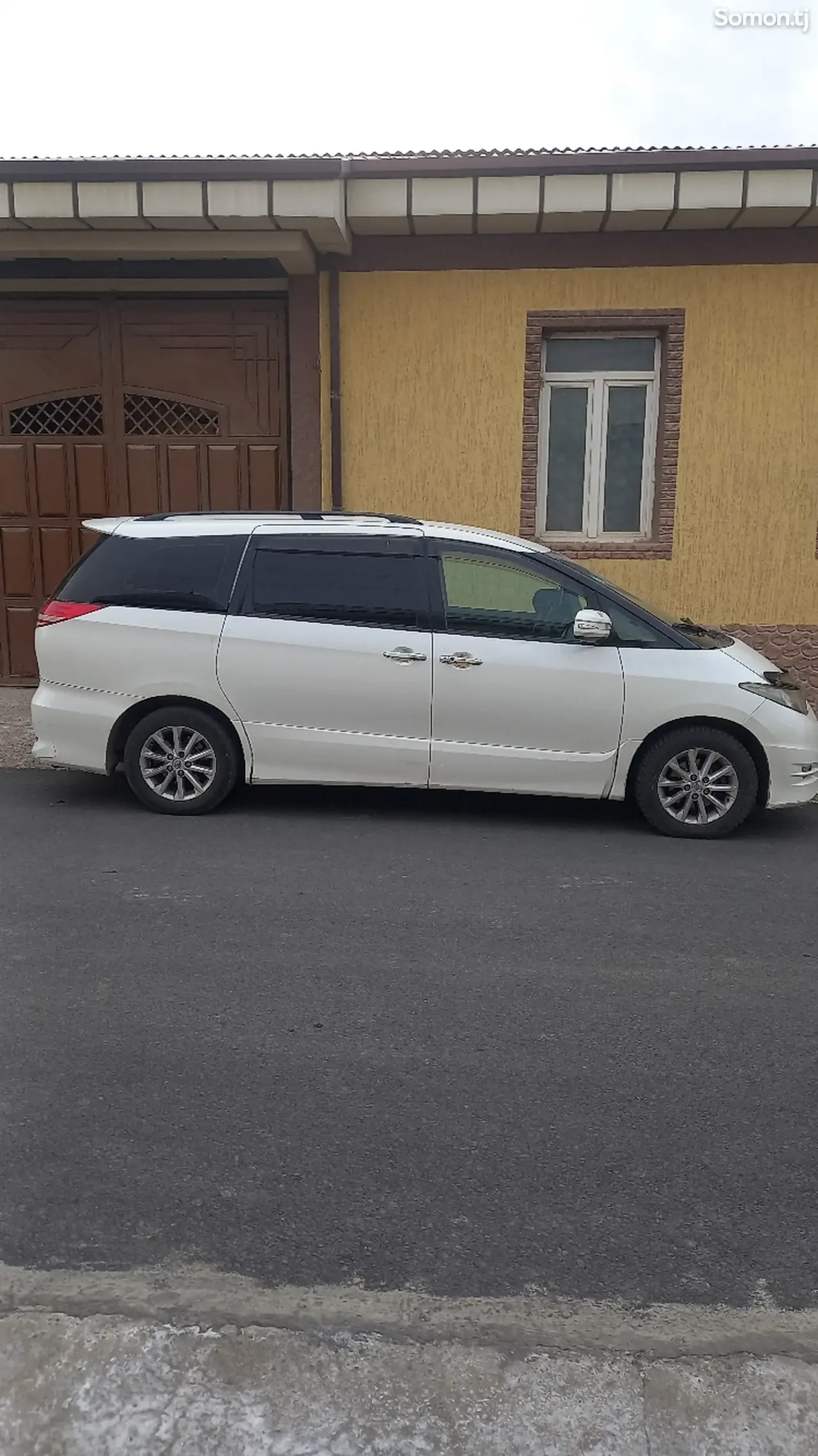 Toyota Estima 2006 · 2.4 AT