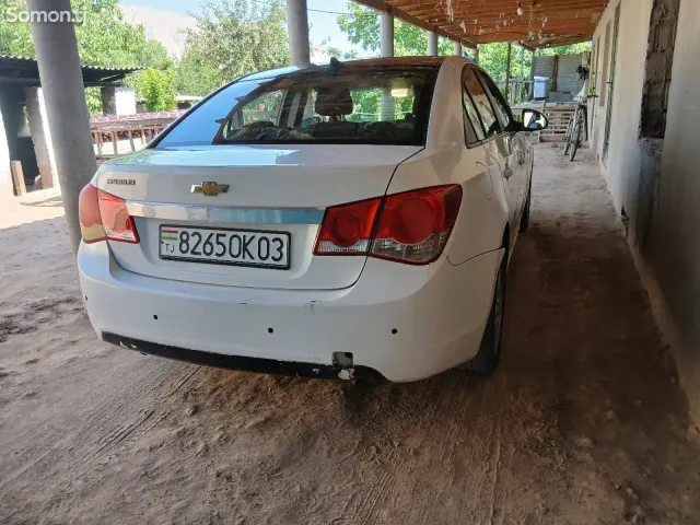 Chevrolet Cruze 2009 · 1.8 MT