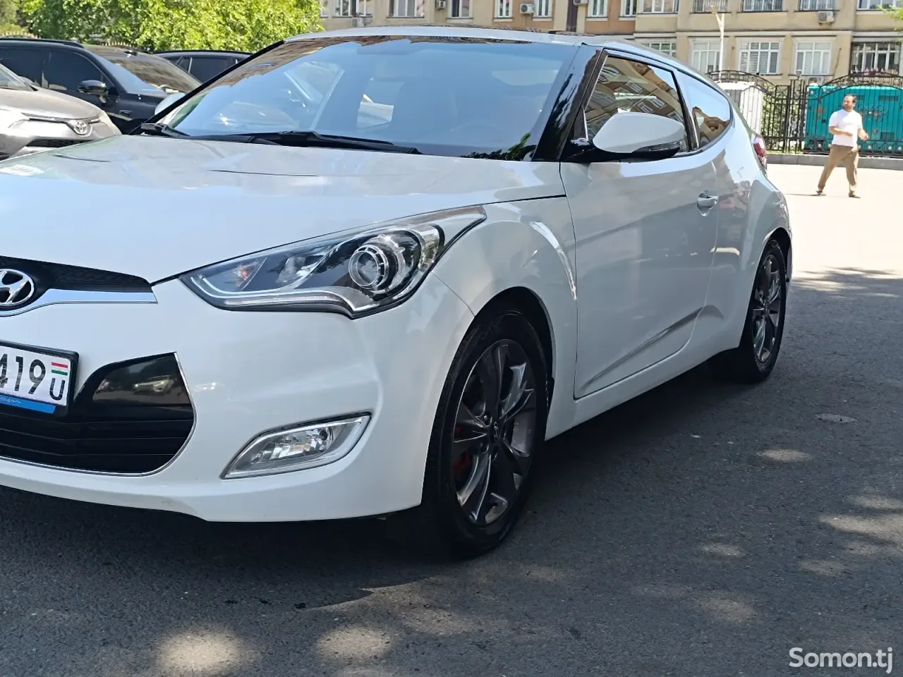 Hyundai Veloster 2013 · 1.6 AT
