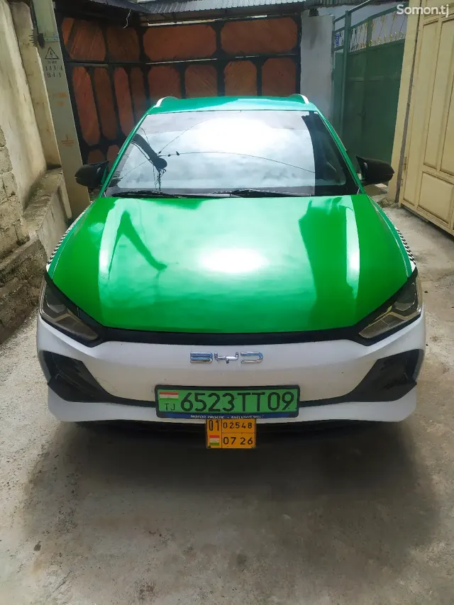 BYD E2 2023 · 2.8 AMT