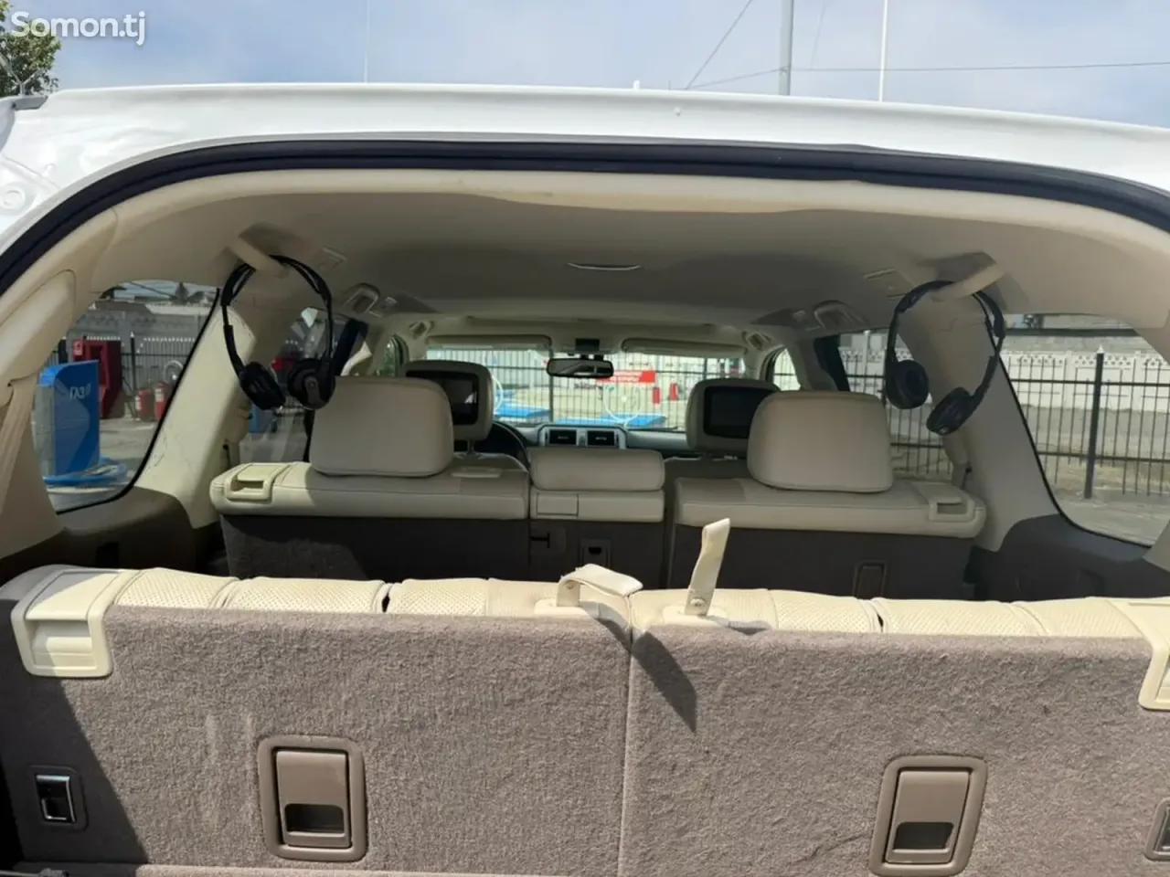 Lexus GX series 2017 · 4.6 AT