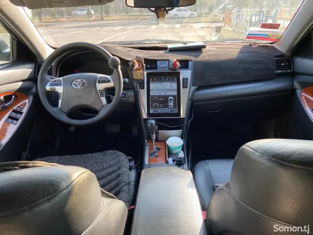 Toyota Camry 2008 · 2.4 AT