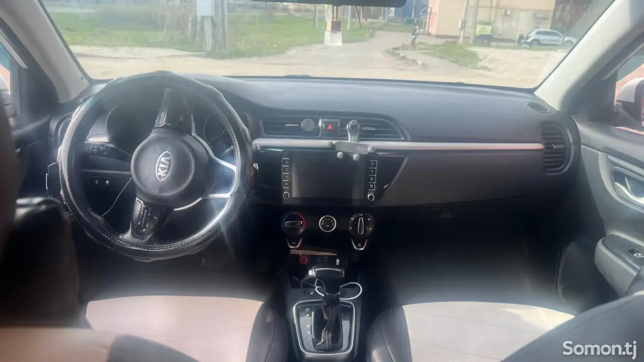 Kia Rio 2018 · 1.4 AT