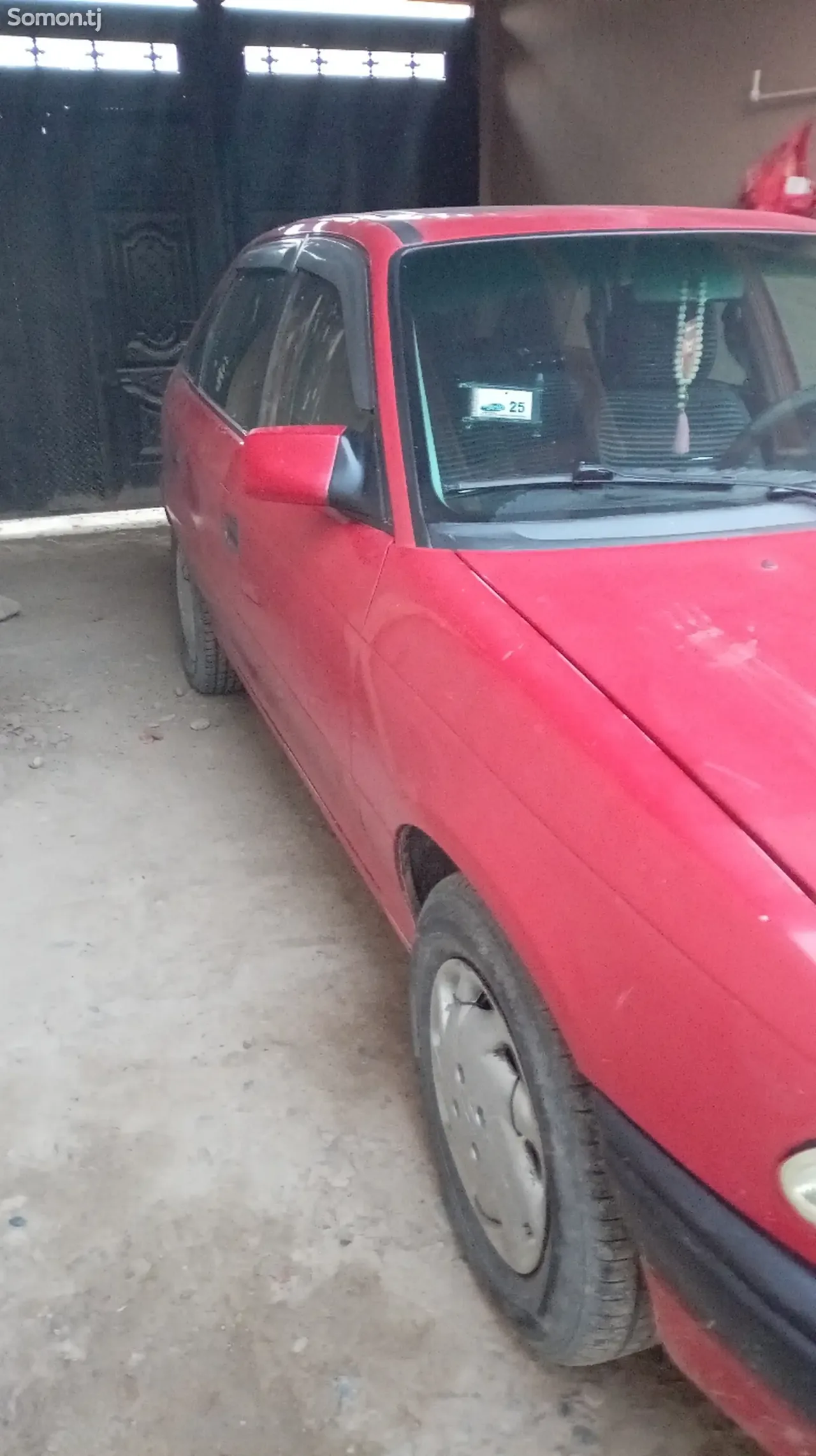 Opel Astra F 1993 · 1.6 MT