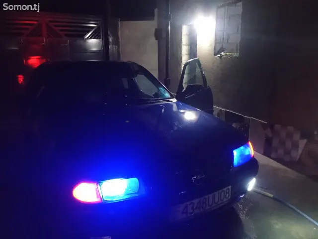 Opel Astra F 1996 · 1.6 MT
