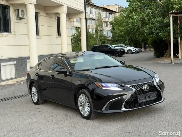 Lexus ES series 2014 · 3.5 AT
