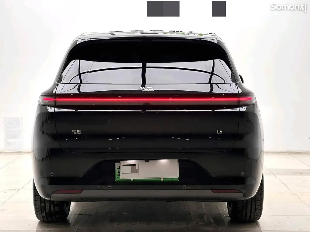 Li Auto (Lixiang) L6 2025 · AT