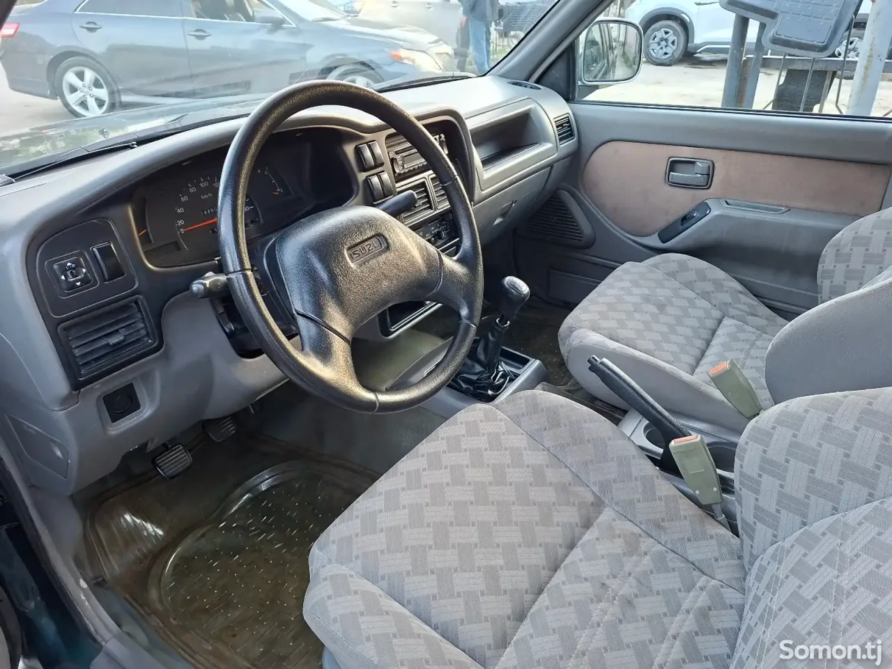 Isuzu D-Max 2008 · 2.6 MT