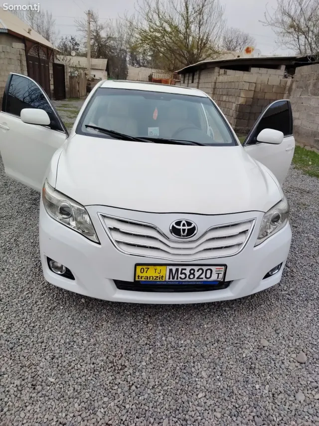 Toyota Camry 2009 · 2.4 AT