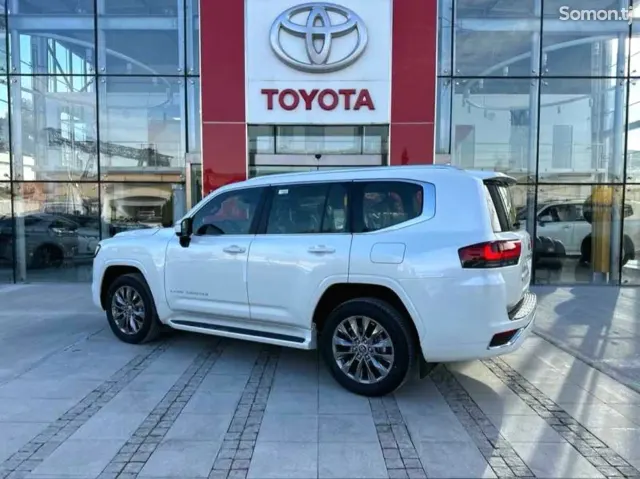 Toyota Land Cruiser 2026 · 4.0 AT