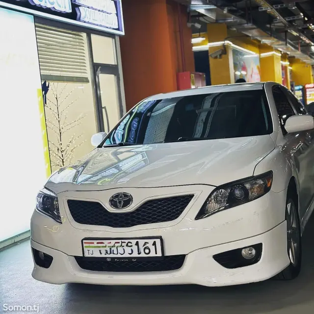 Toyota Camry 2011 · 3.5 AT