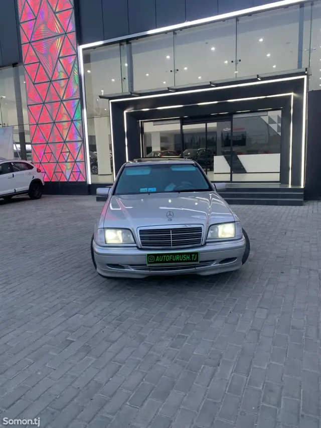 Mercedes-Benz C class 1998 · 2.2 MT