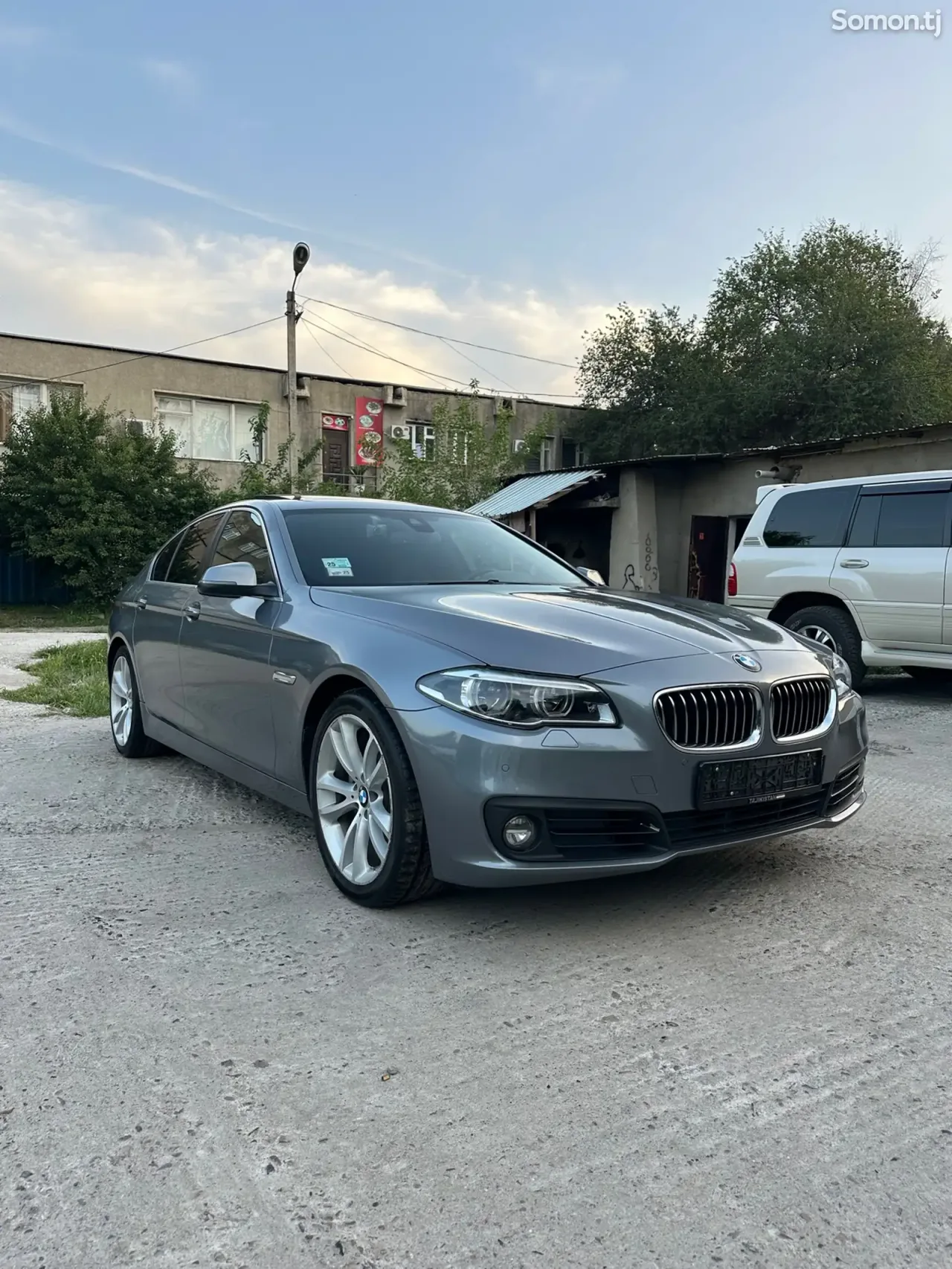 BMW 5 series 2014 · 2.0 AT