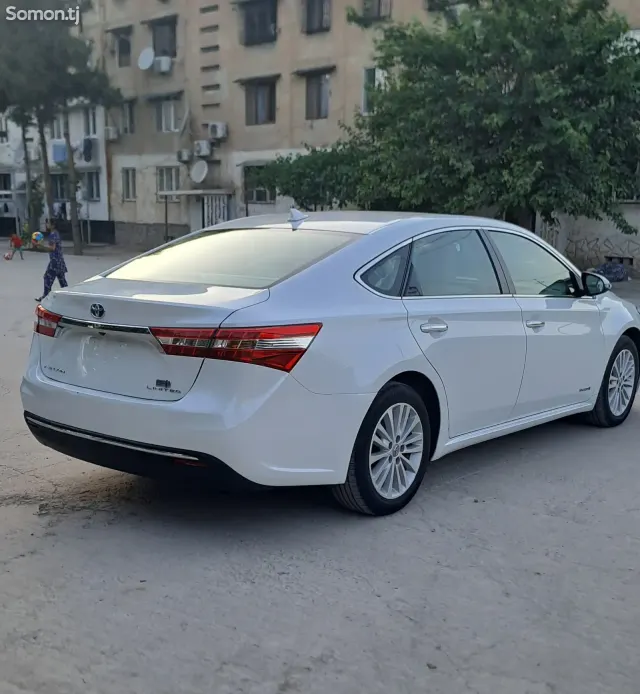 Toyota Avalon 2015 · 2.5 AT