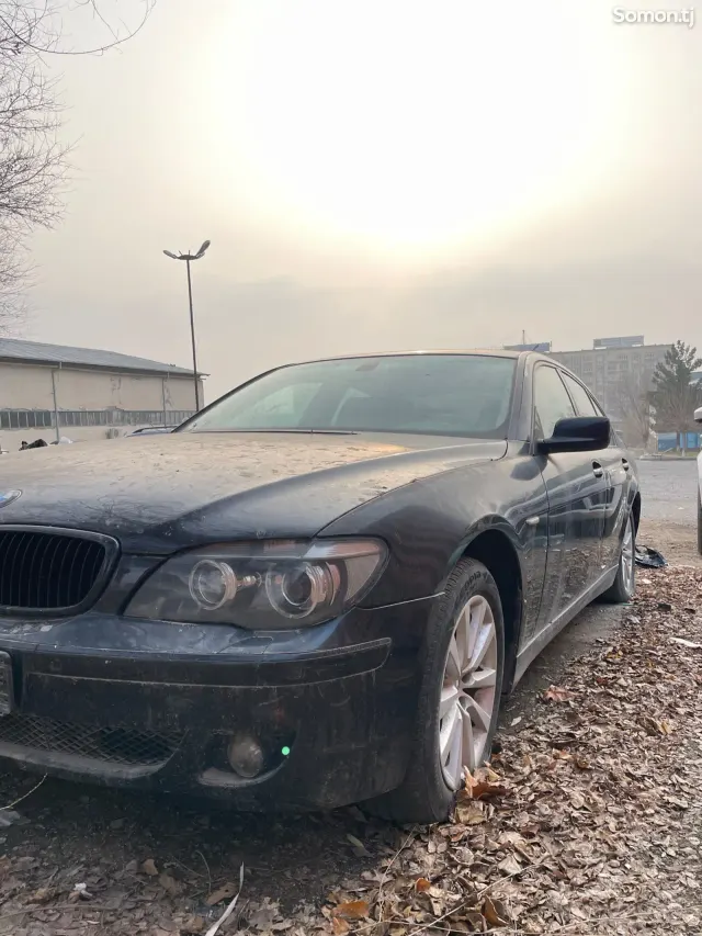 BMW 7 series 2003 · 4.4 AT