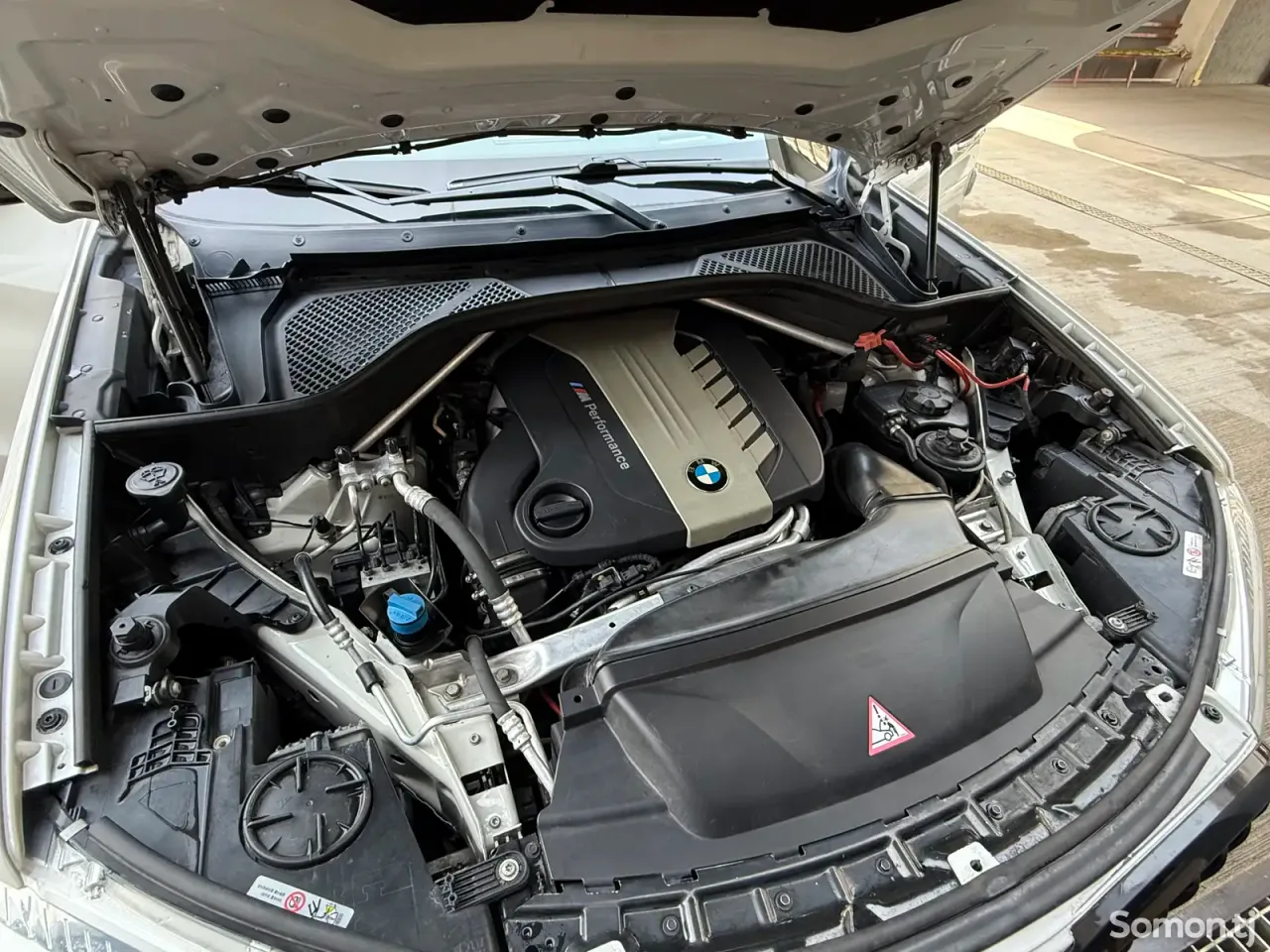 BMW X5 M 2015 · 3.0 AT