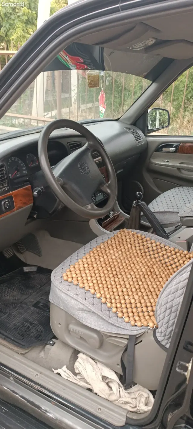 Ssang Yong Musso 2001 · MT