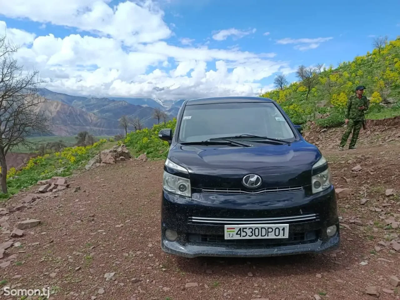 Toyota Voxy 2010 · 2.4 AT