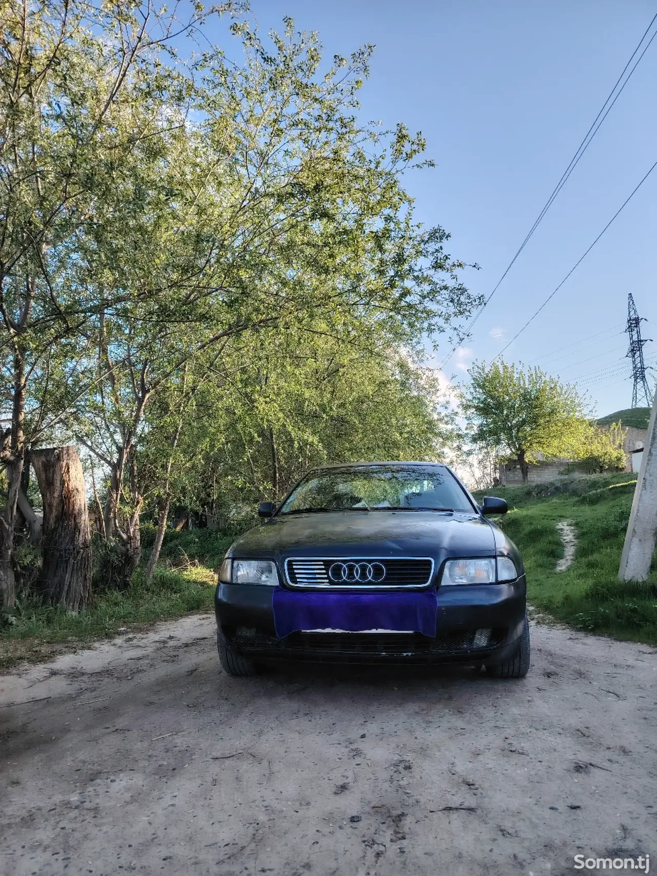 Audi A4 1994 · 1.6 MT