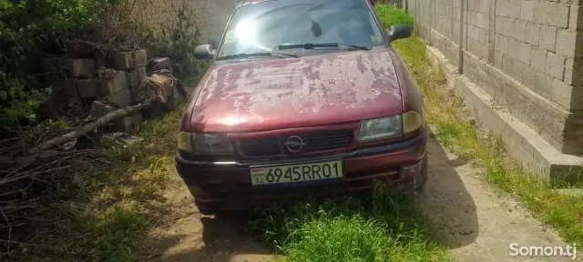 Opel Astra F 1994 · 1.6 MT