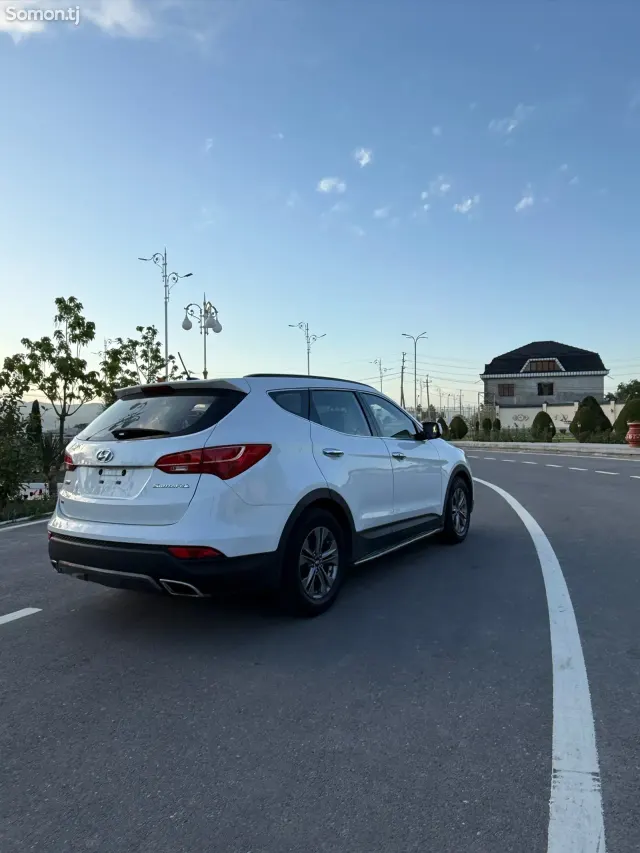 Hyundai Santa Fe 2015 · 2.4 AT