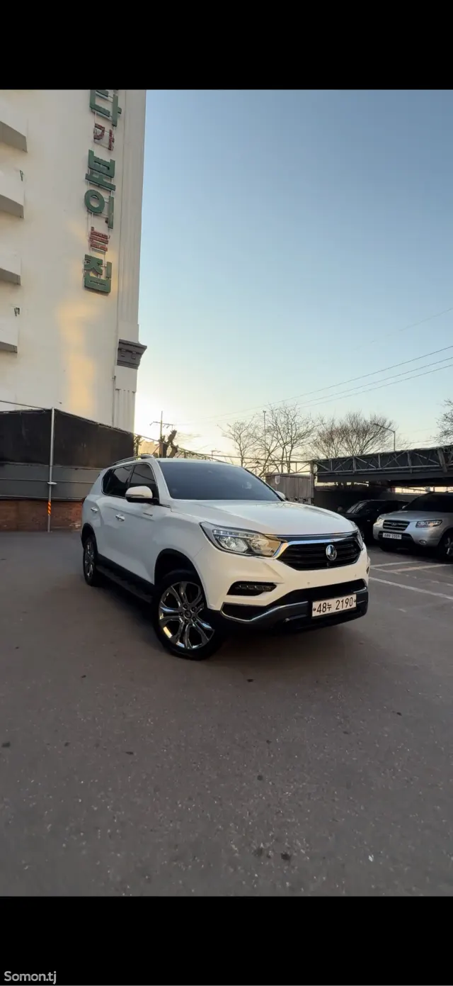 Ssang Yong Rexton 2018 · 2.2 AT