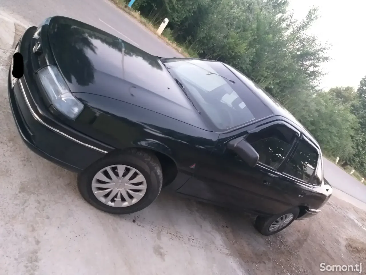 Opel Vectra A 1995 · 1.6 MT
