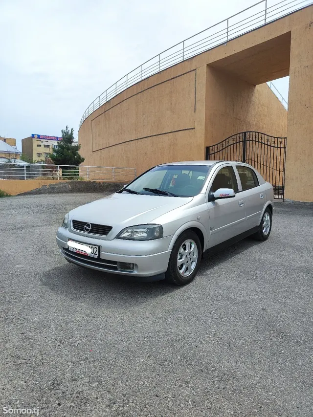 Opel Astra G 2003 · 1.6 MT