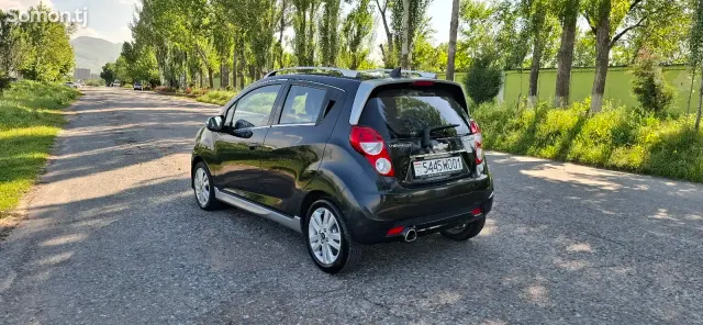 Chevrolet Spark 2014 · 1.1 AT