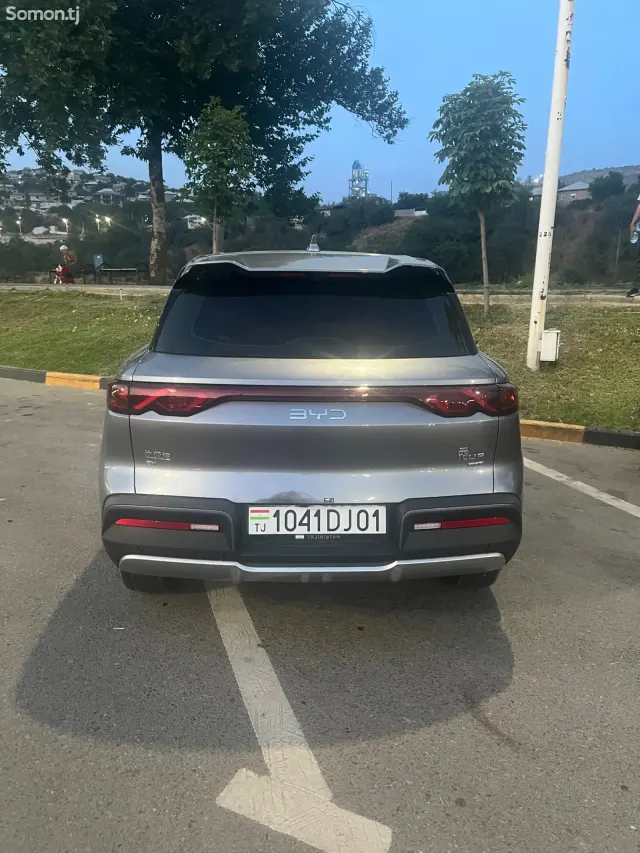 BYD Yuan Up 2025 · AT