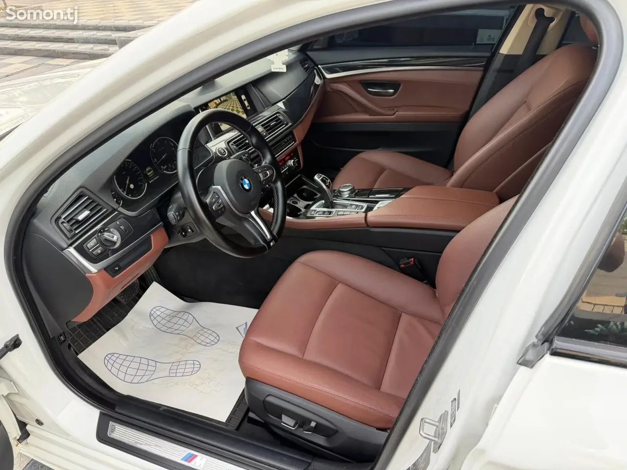 BMW 5 series 2016 · 3.0 AT