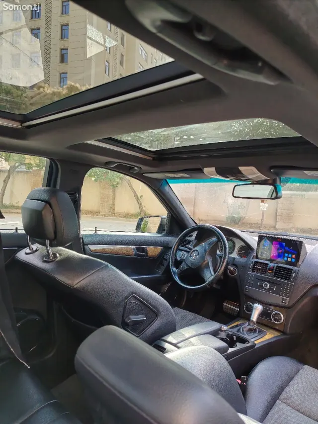 Mercedes-Benz C class 2009 · 3.5 AT