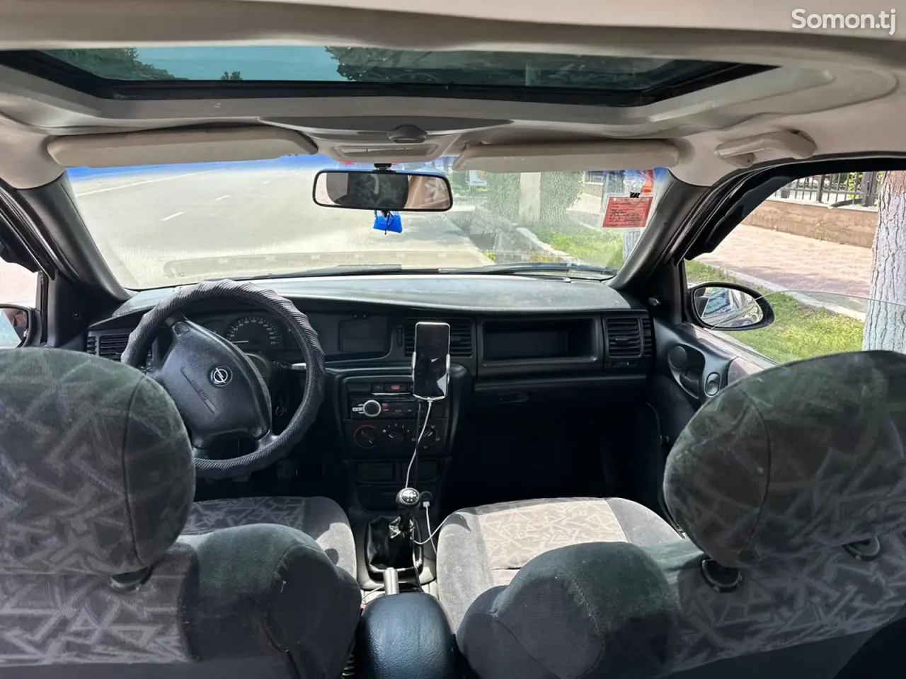 Opel Vectra B 1996 · 1.6 MT