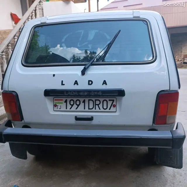 Lada (ВАЗ) Нива 2008 · 1.7 MT