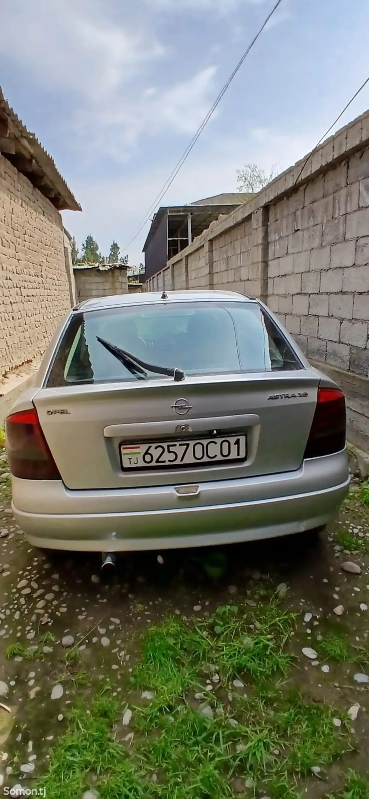 Opel Astra G 1999 · 1.6 MT