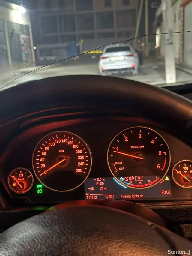 BMW 3 series 2014 · 2.0 AT